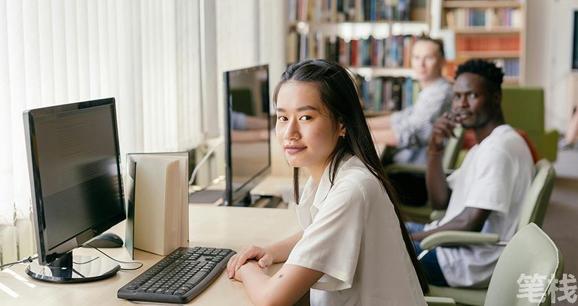 笔栈降AI率,笔栈降AI官网,笔栈降AIGC率,笔栈论文查重系统