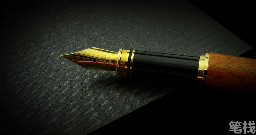 笔栈降AI率,笔栈降AI官网,笔栈降AIGC率,笔栈论文查重系统
